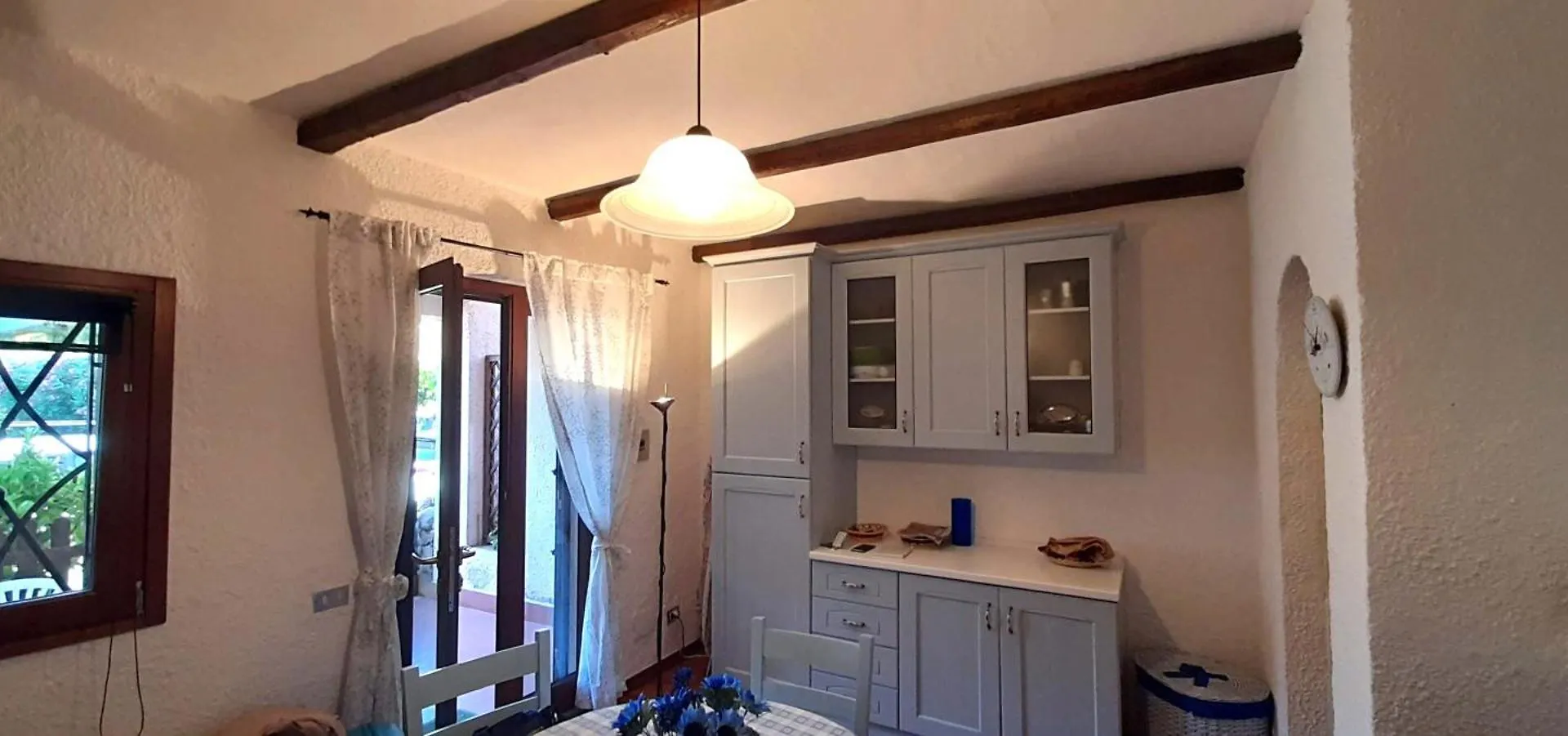 I Nuraghi Apartments Канниджионе
