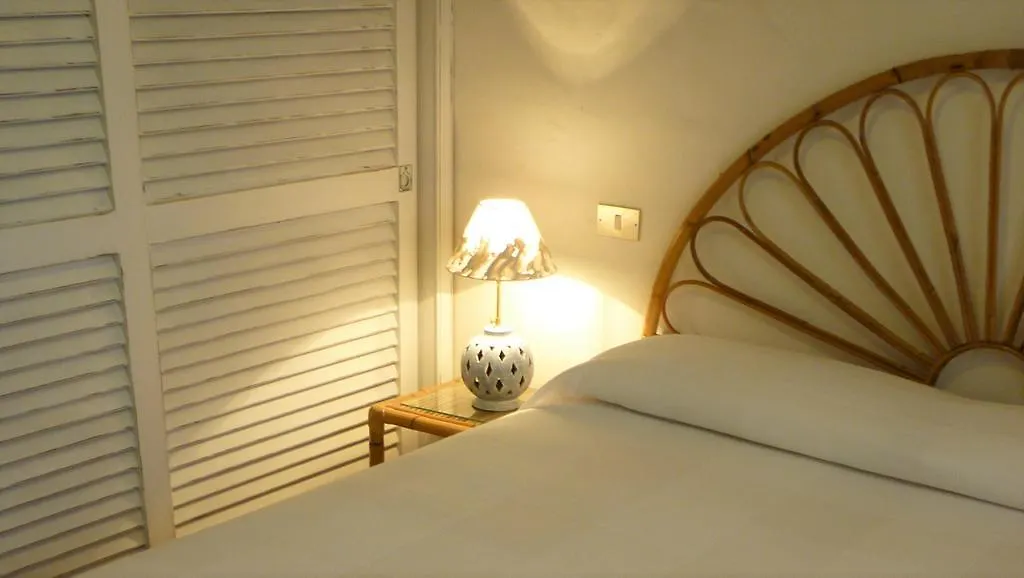 I Nuraghi Apartments Канниджионе